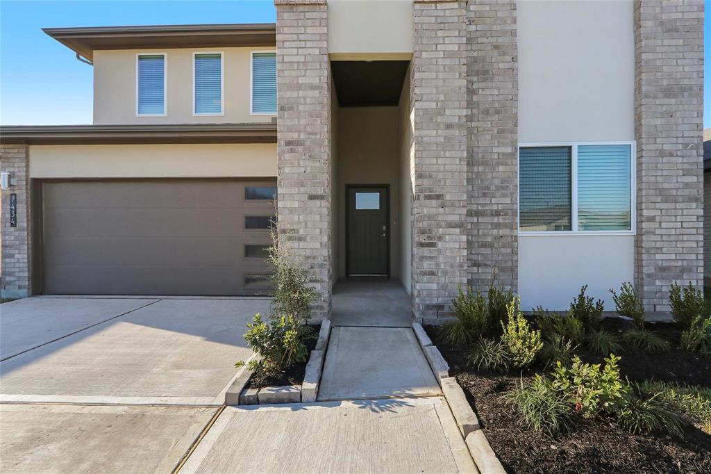 7434 Rivercane Shore Lane, Richmond, Texas image 4