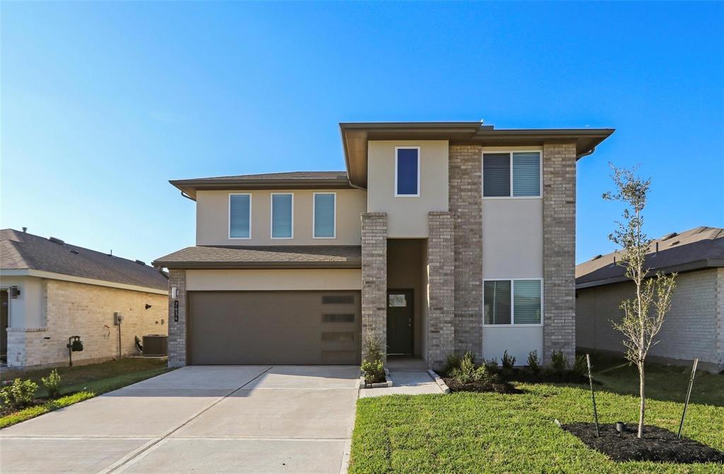 7434 Rivercane Shore Lane, Richmond, Texas image 2