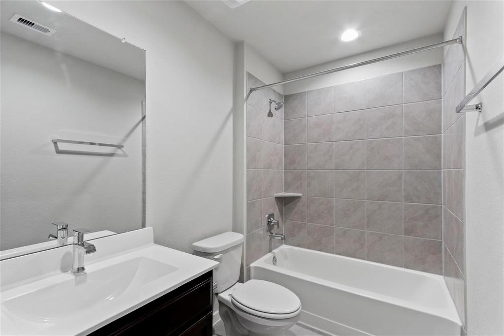 7434 Rivercane Shore Lane, Richmond, Texas image 32
