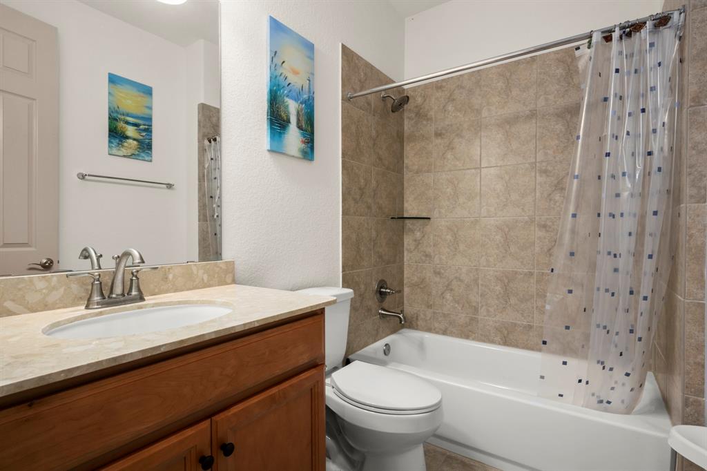 12117 Creekside Villas Court, Conroe, Texas image 18