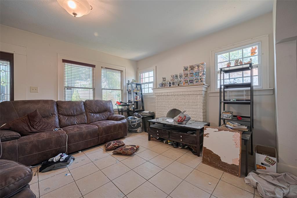 7305 Walker Street, Houston, Texas image 9