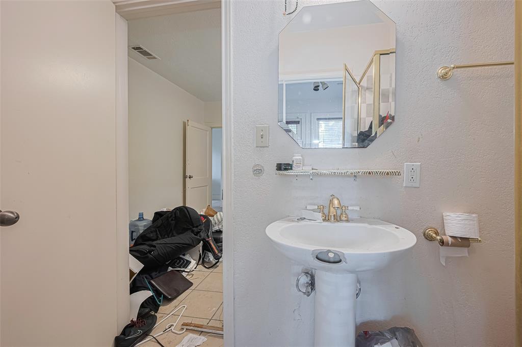 7305 Walker Street, Houston, Texas image 20
