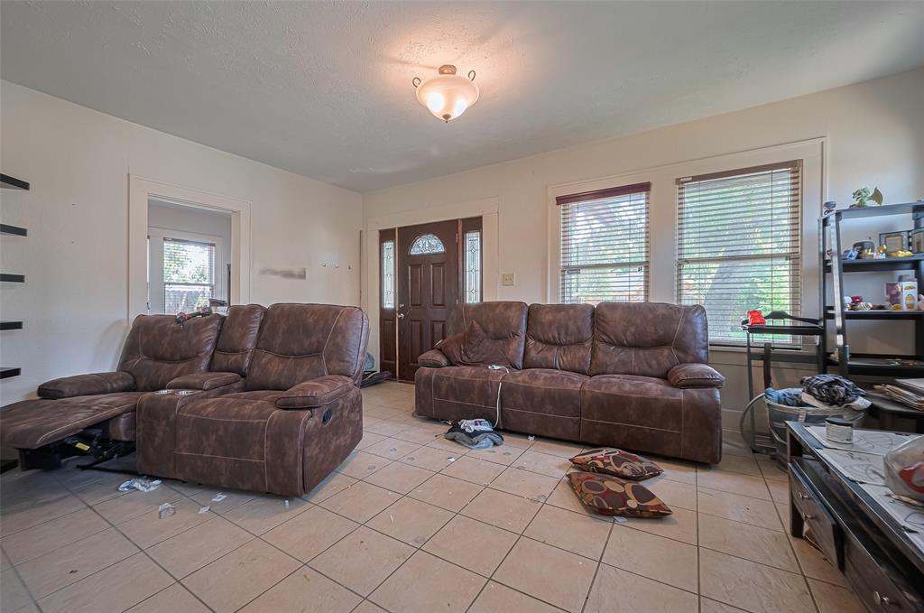 7305 Walker Street, Houston, Texas image 10