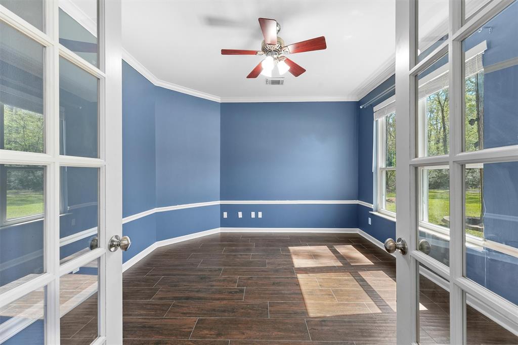 5015 Cottage Glen Court, Kingwood, Texas image 7