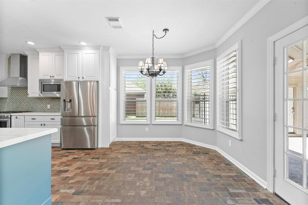 5015 Cottage Glen Court, Kingwood, Texas image 16