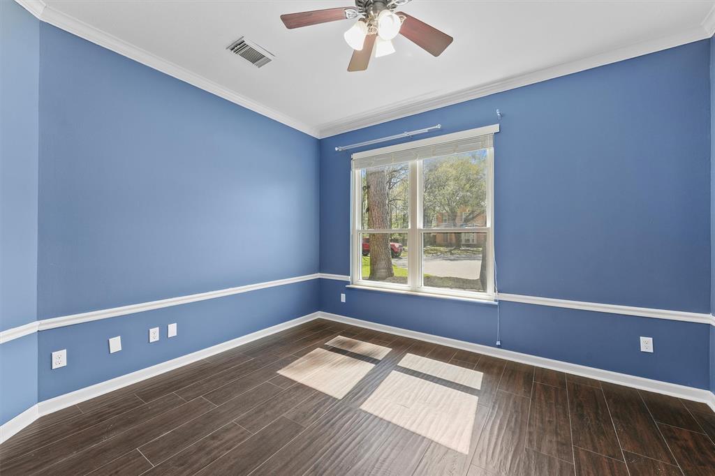 5015 Cottage Glen Court, Kingwood, Texas image 8
