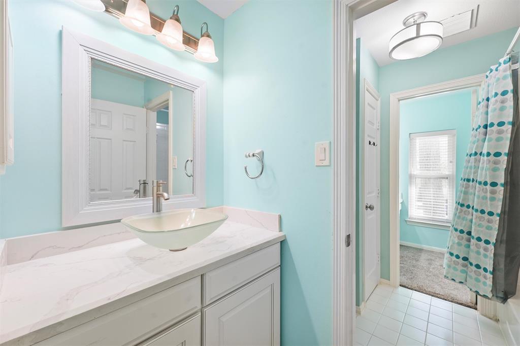 5015 Cottage Glen Court, Kingwood, Texas image 35