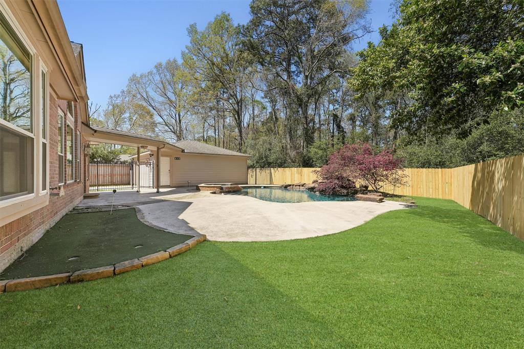 5015 Cottage Glen Court, Kingwood, Texas image 36
