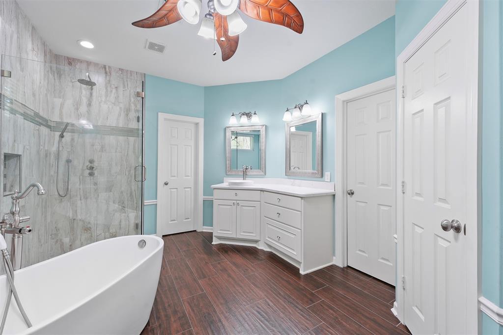 5015 Cottage Glen Court, Kingwood, Texas image 25