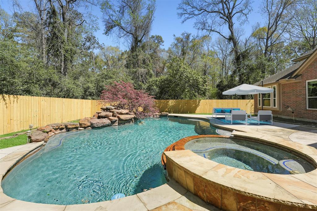 5015 Cottage Glen Court, Kingwood, Texas image 39