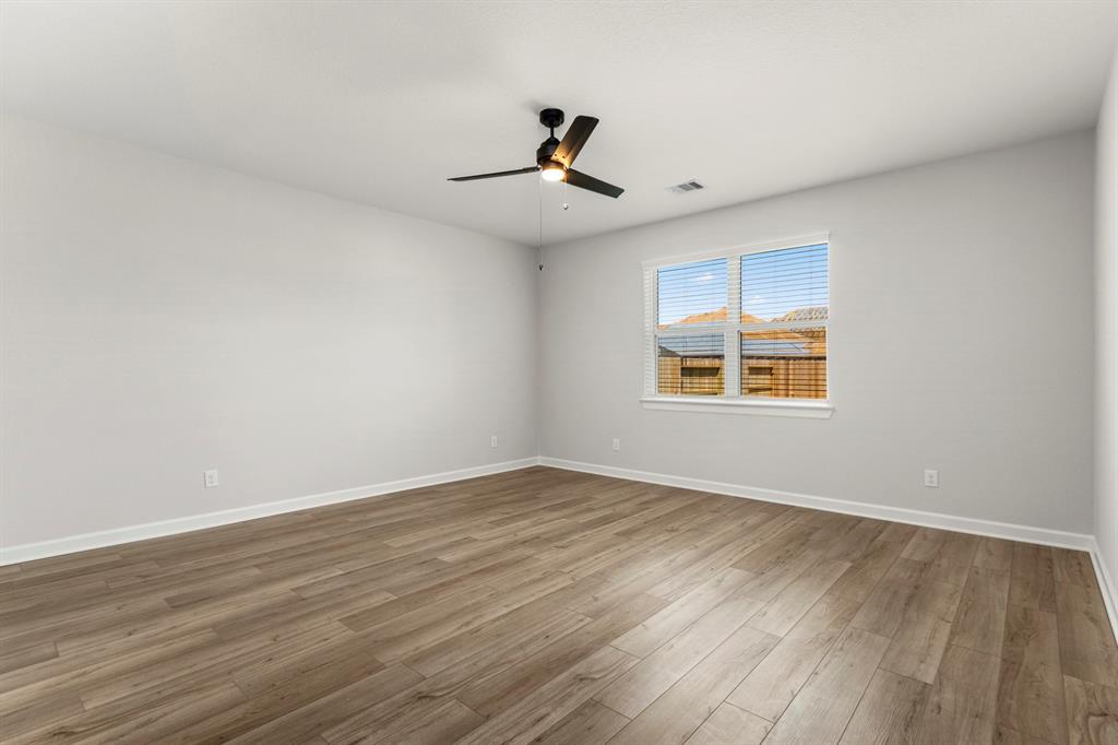 3202 Bolt Rope Drive, Texas City, Texas image 9