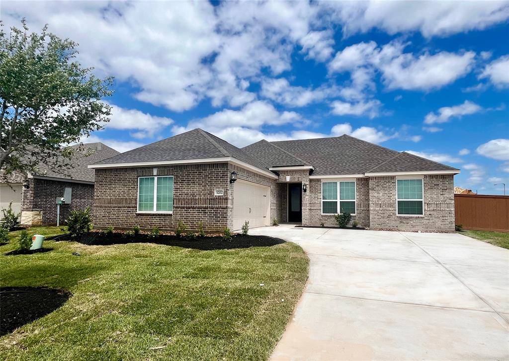3202 Bolt Rope Drive, Texas City, Texas image 1