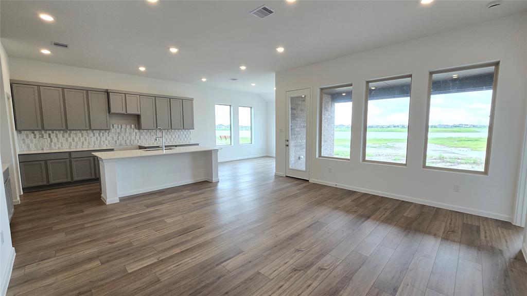 2910 Palm Branch Drive, Texas City, Texas image 1