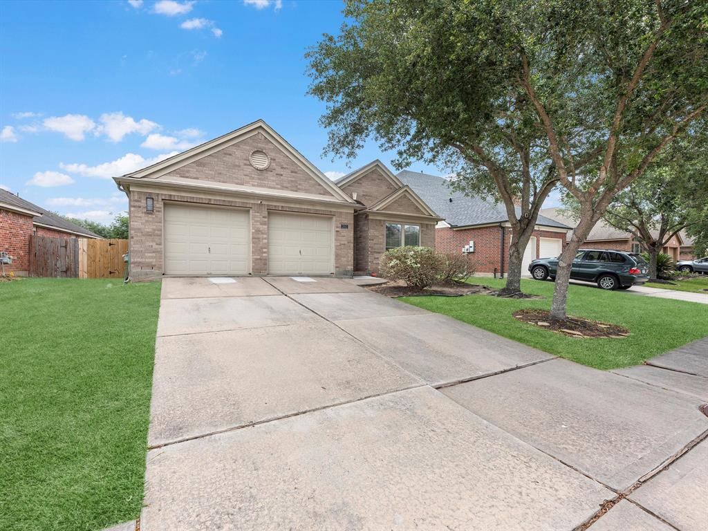 2042 Shore Breeze Drive