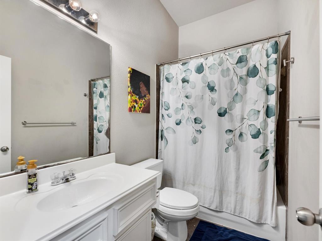 2042 Shore Breeze Drive, Pearland, Texas image 22