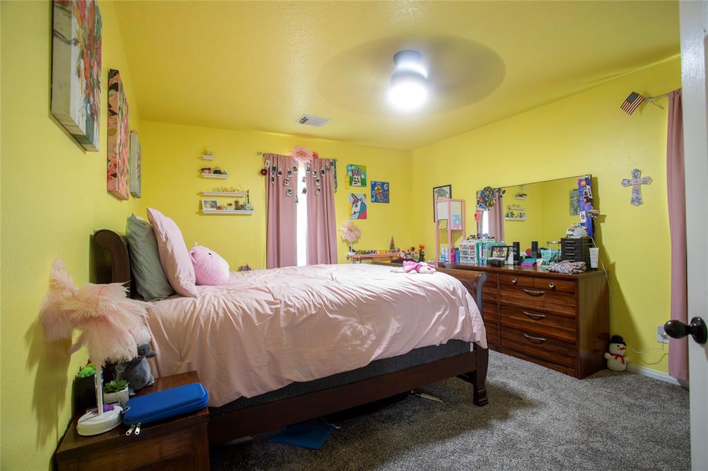 210 S Wharton Street, Louise, Texas image 9