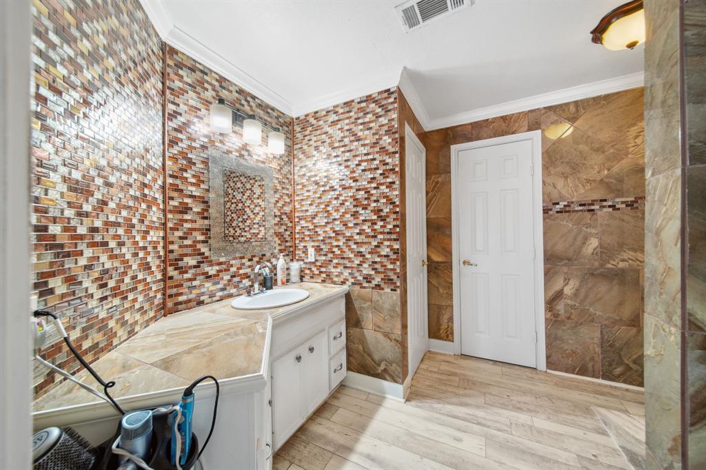 11642 Borderwood Drive, Houston, Texas image 13