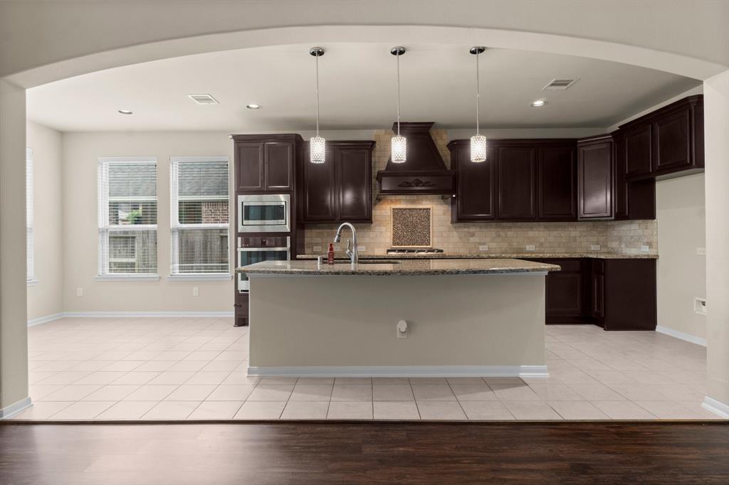 27303 Balson Forest Lane, Spring, Texas image 10