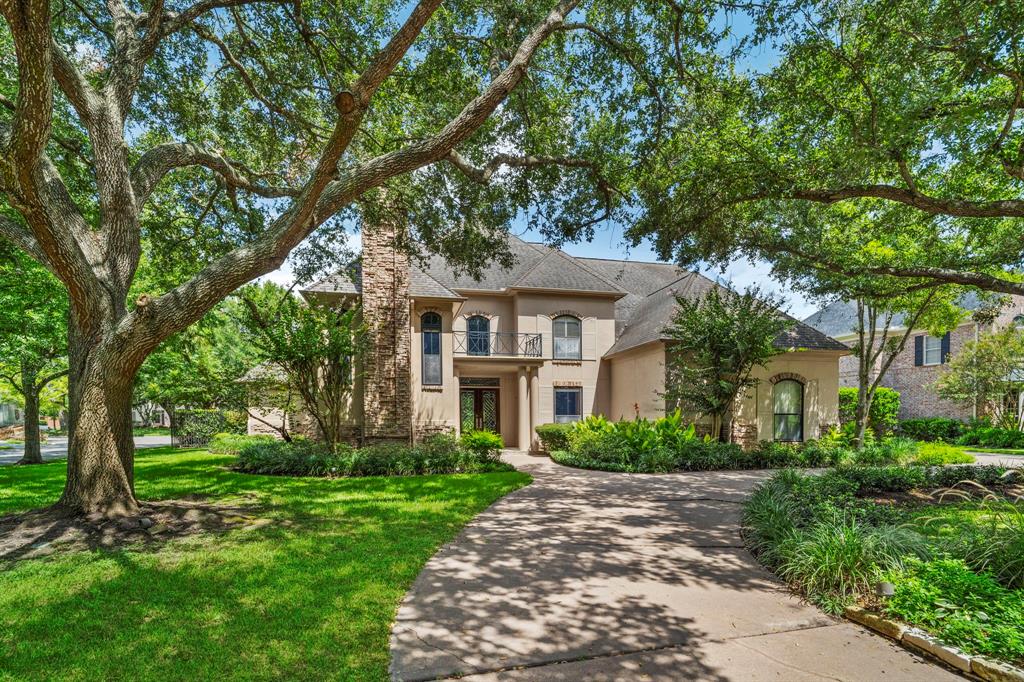 49 Scotsmoor Court, Sugar Land, Texas image 1