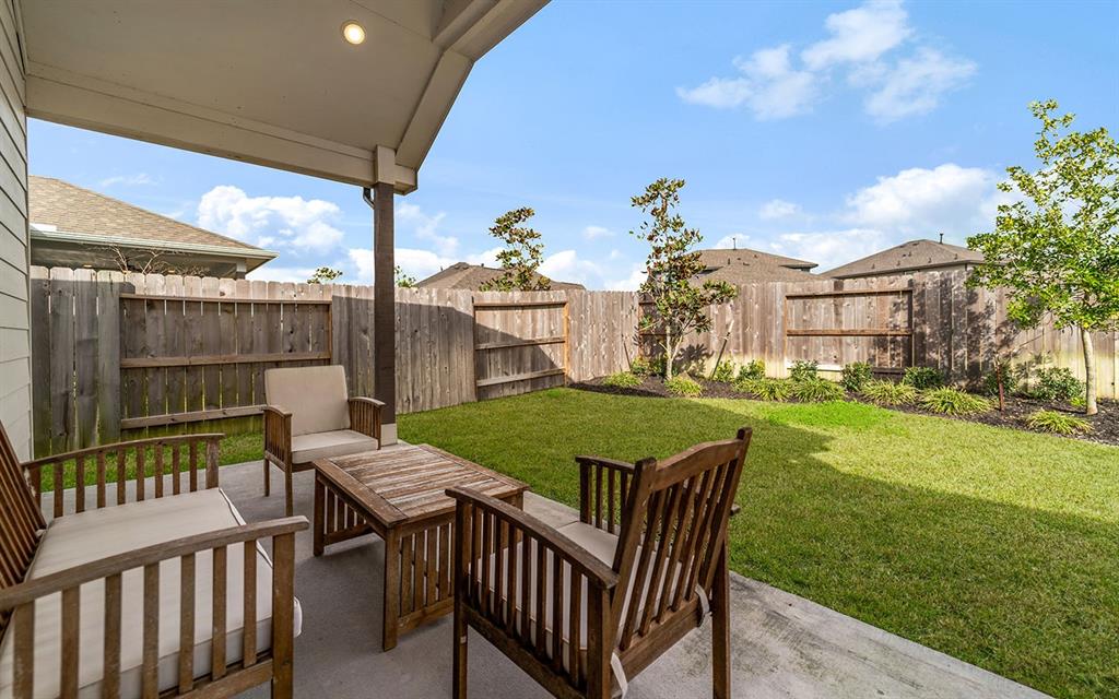 3610 Compass Pointe Court, Angleton, Texas image 27