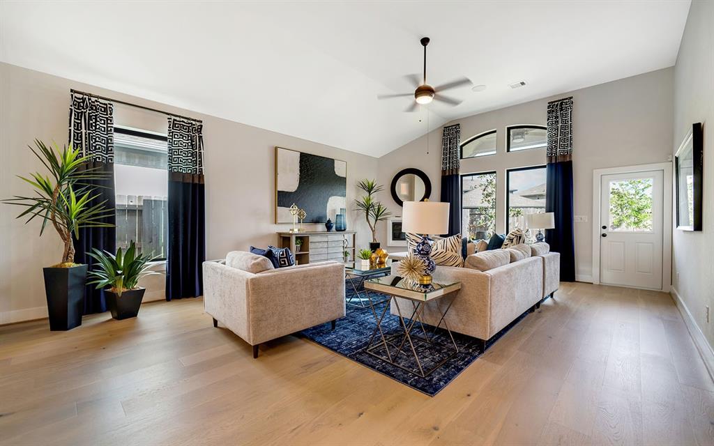 3610 Compass Pointe Court, Angleton, Texas image 13