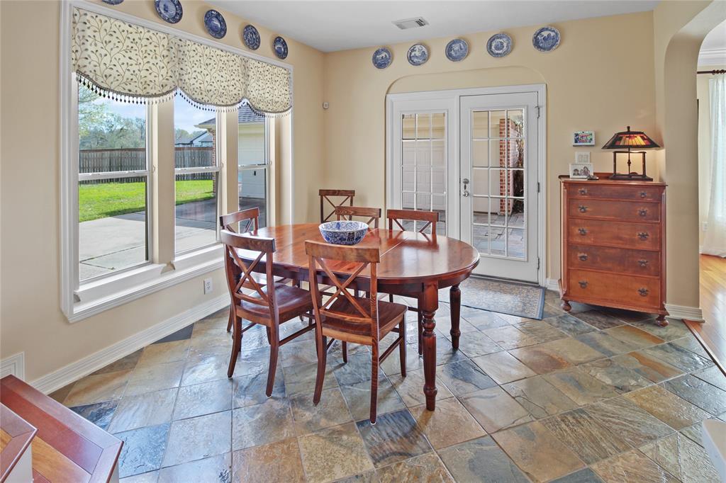 12122 Cypress Creek Lakes Drive, Cypress, Texas image 11