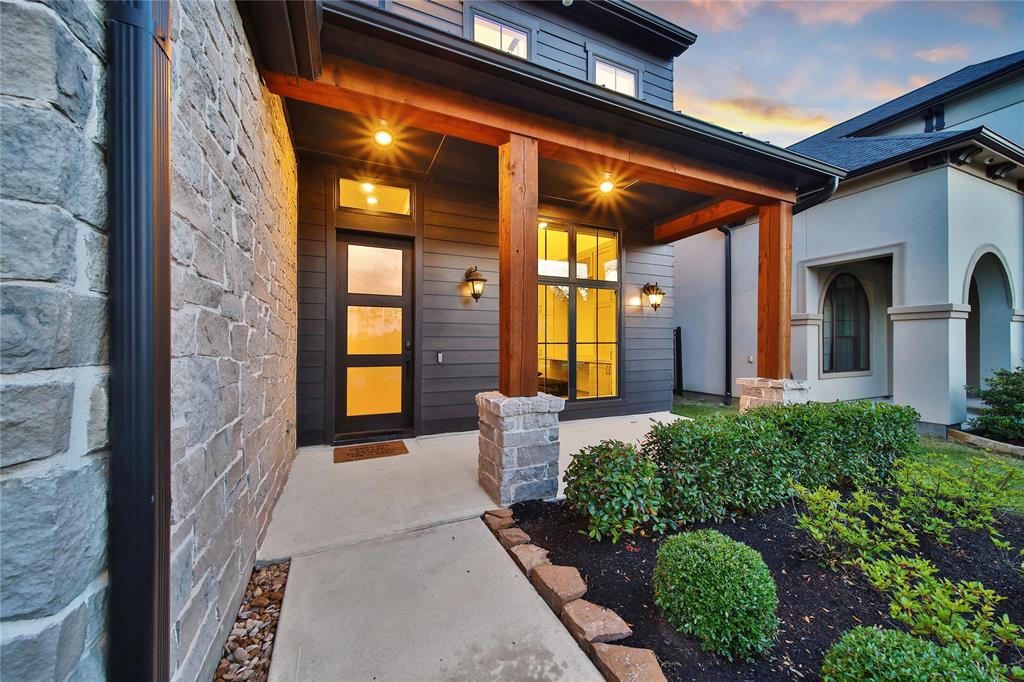 28272 Woodley Drive