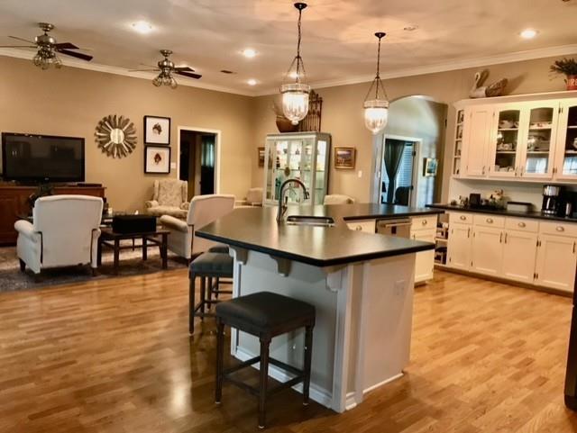 2988 Center Hill Circle, Bellville, Texas image 8
