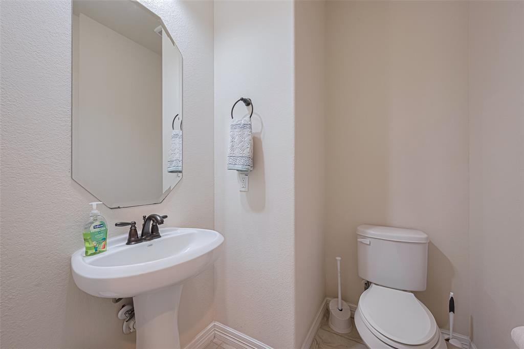 27718 Ashbrook Falls Court, Fulshear, Texas image 20