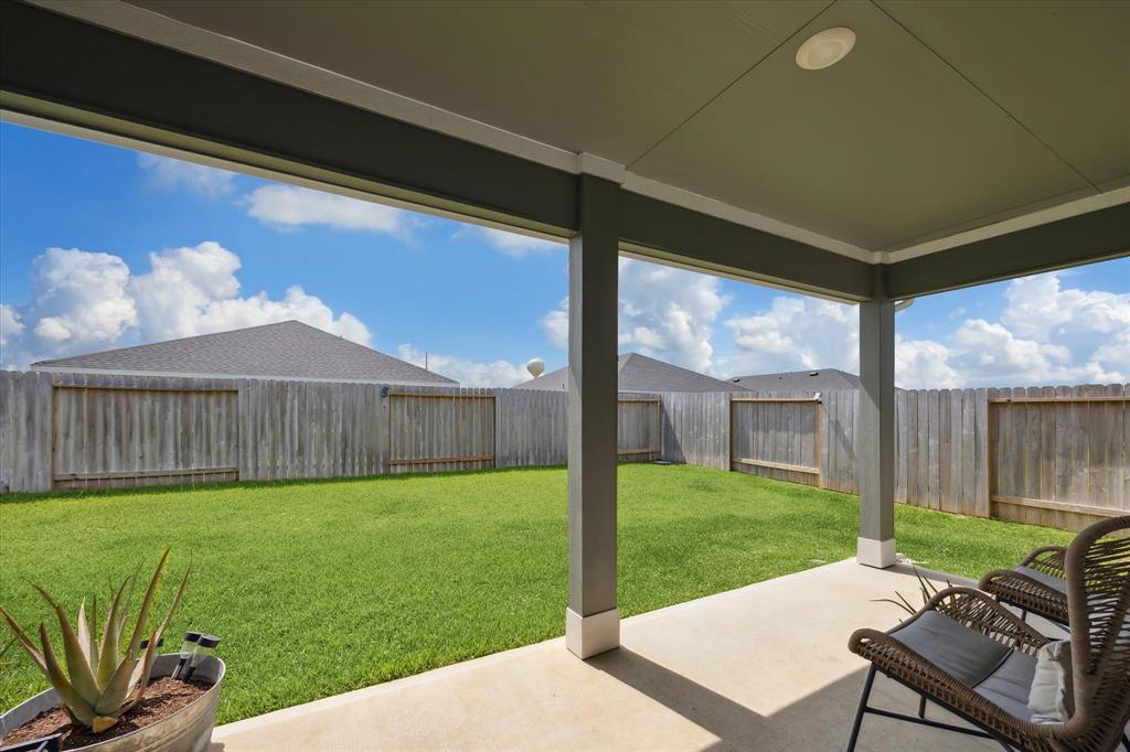 2205 Laurel Bloom Ln Ln, Sealy, Texas image 13
