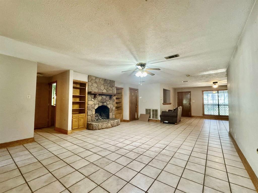 179 County Road 4587, Spurger, Texas image 38