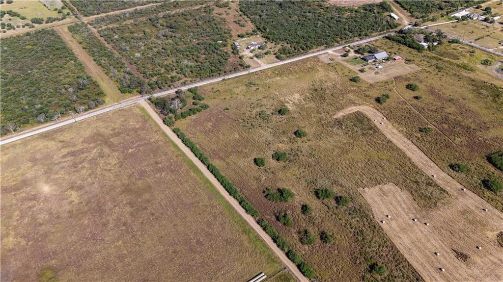 000 Burroughsville Road, Victoria, Texas image 6