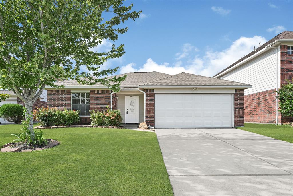 4814 Winding Timbers Court, Humble, Texas image 1
