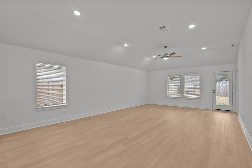 10121 Raven Path, Montgomery, Texas image 23
