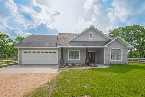 1309 County Road 2103 Weimar TX 78962