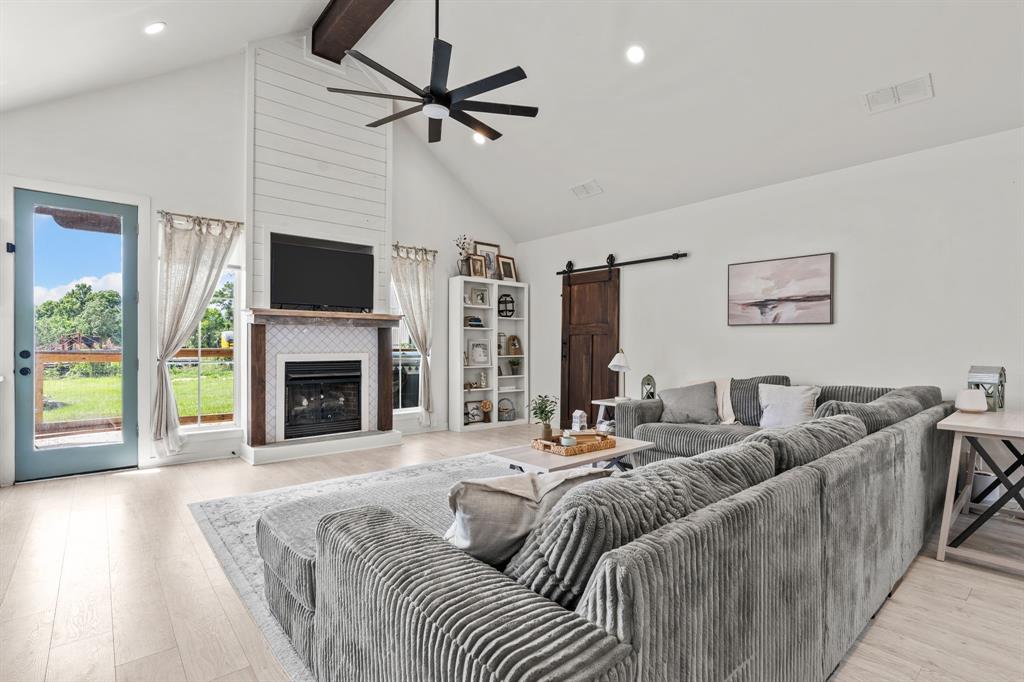 50 Berry Street, Coldspring, Texas image 2