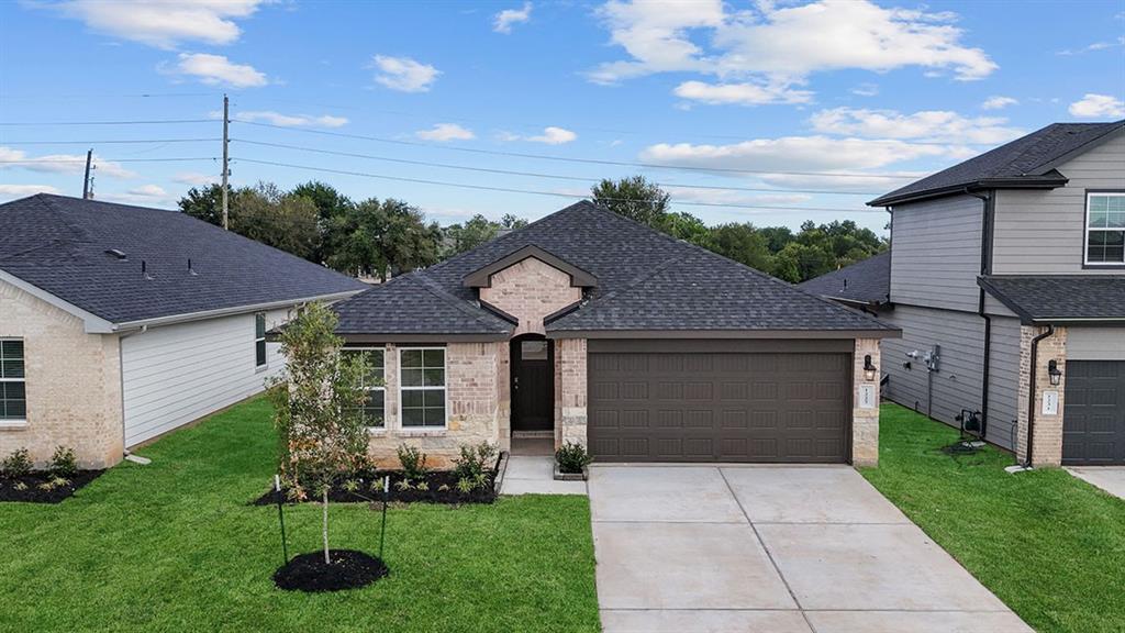 1707 Battisti Drive, Richmond, Texas image 1