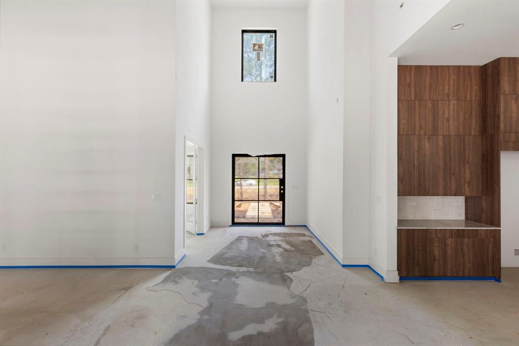 7725 Dog Wood Acres Drive