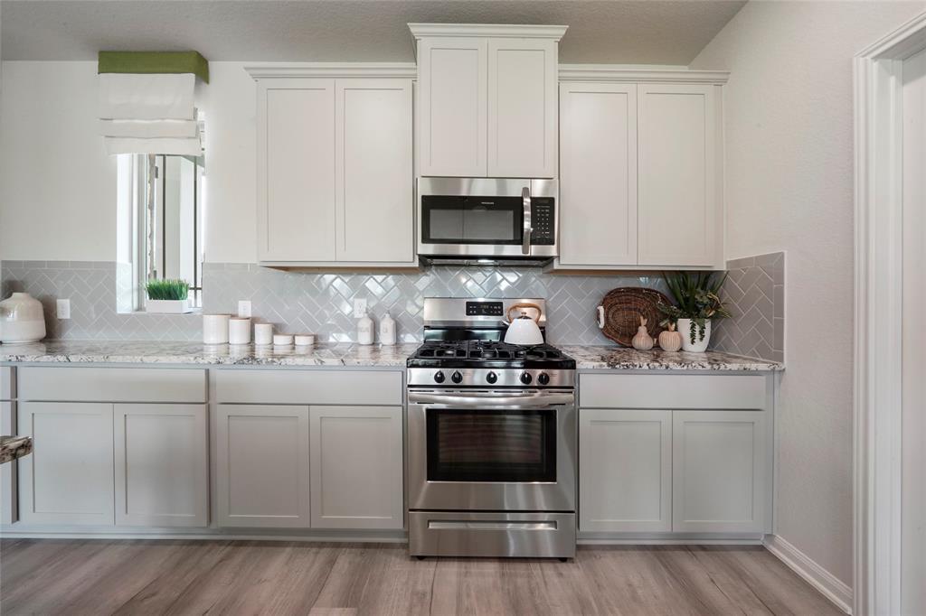 540 Barton Place Drive, Cleveland, Texas image 3
