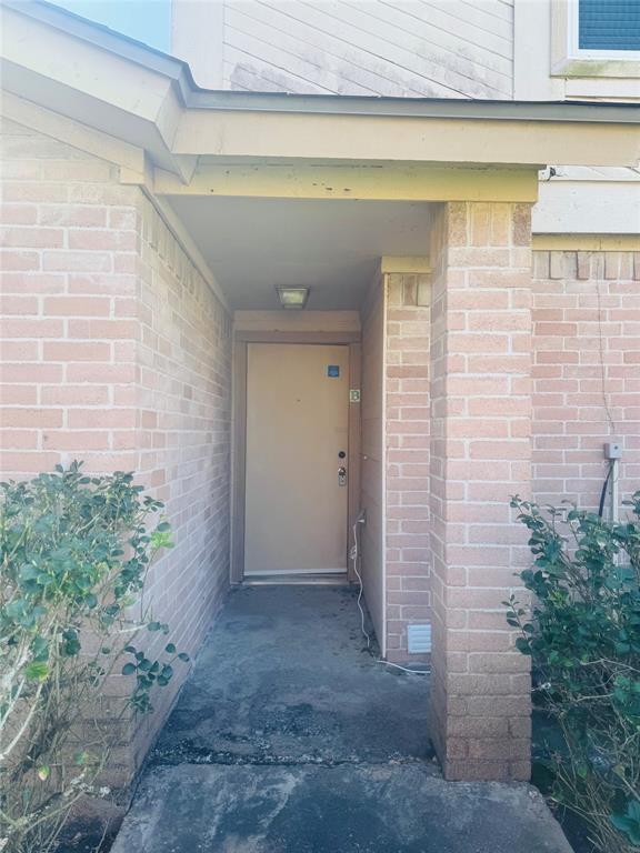 1911 Country Village Boulevard #B, Humble, Texas image 2