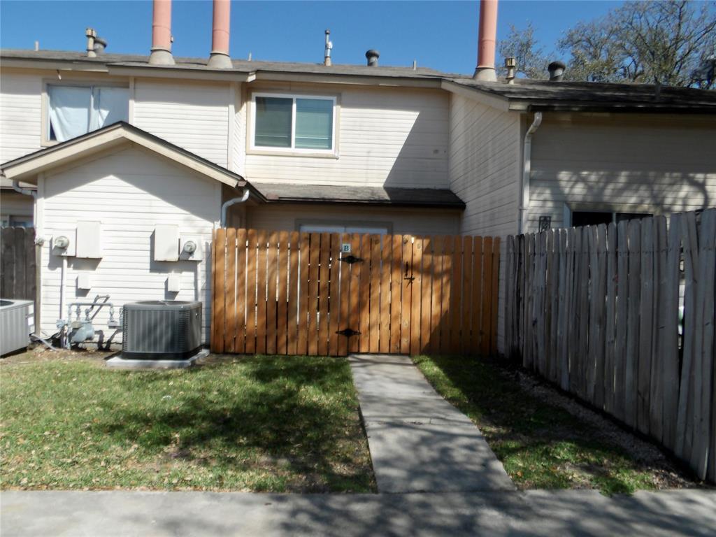 1911 Country Village Boulevard #B, Humble, Texas image 49