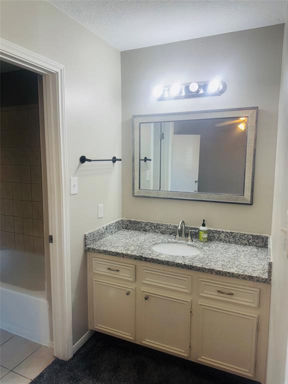 1911 Country Village Boulevard #B, Humble, Texas image 38