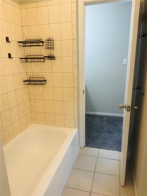 1911 Country Village Boulevard #B, Humble, Texas image 36