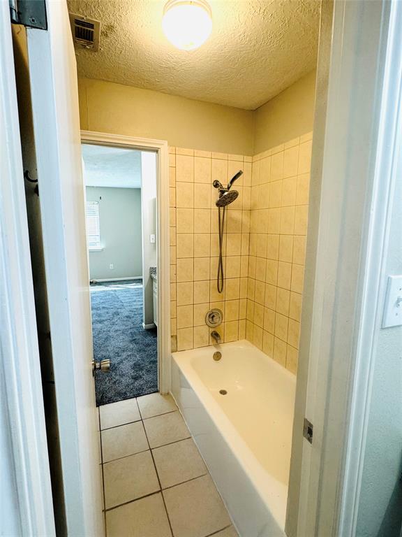 1911 Country Village Boulevard #B, Humble, Texas image 32