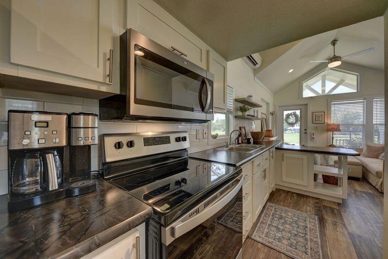 440 Celebration St, Carmine, Texas image 5