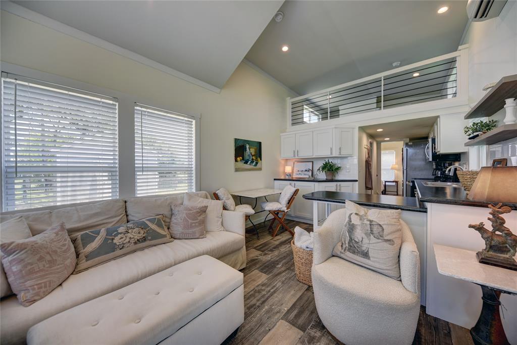 440 Celebration St, Carmine, Texas image 2