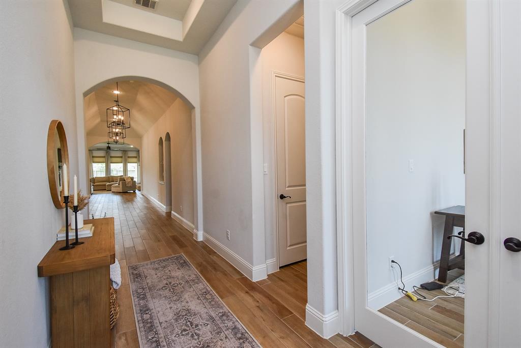 1907 Creekwood Cove
