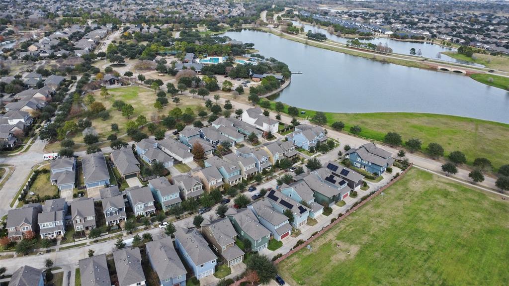 18135 Moonlit River Drive, Cypress, Texas image 29