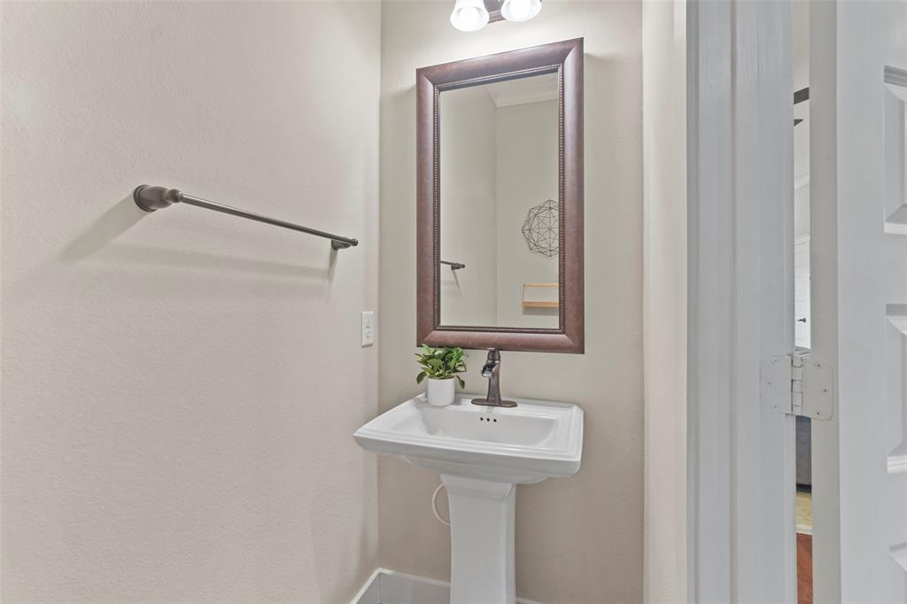 18135 Moonlit River Drive, Cypress, Texas image 15