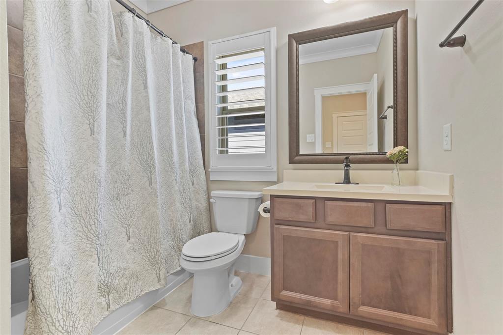 18135 Moonlit River Drive, Cypress, Texas image 23